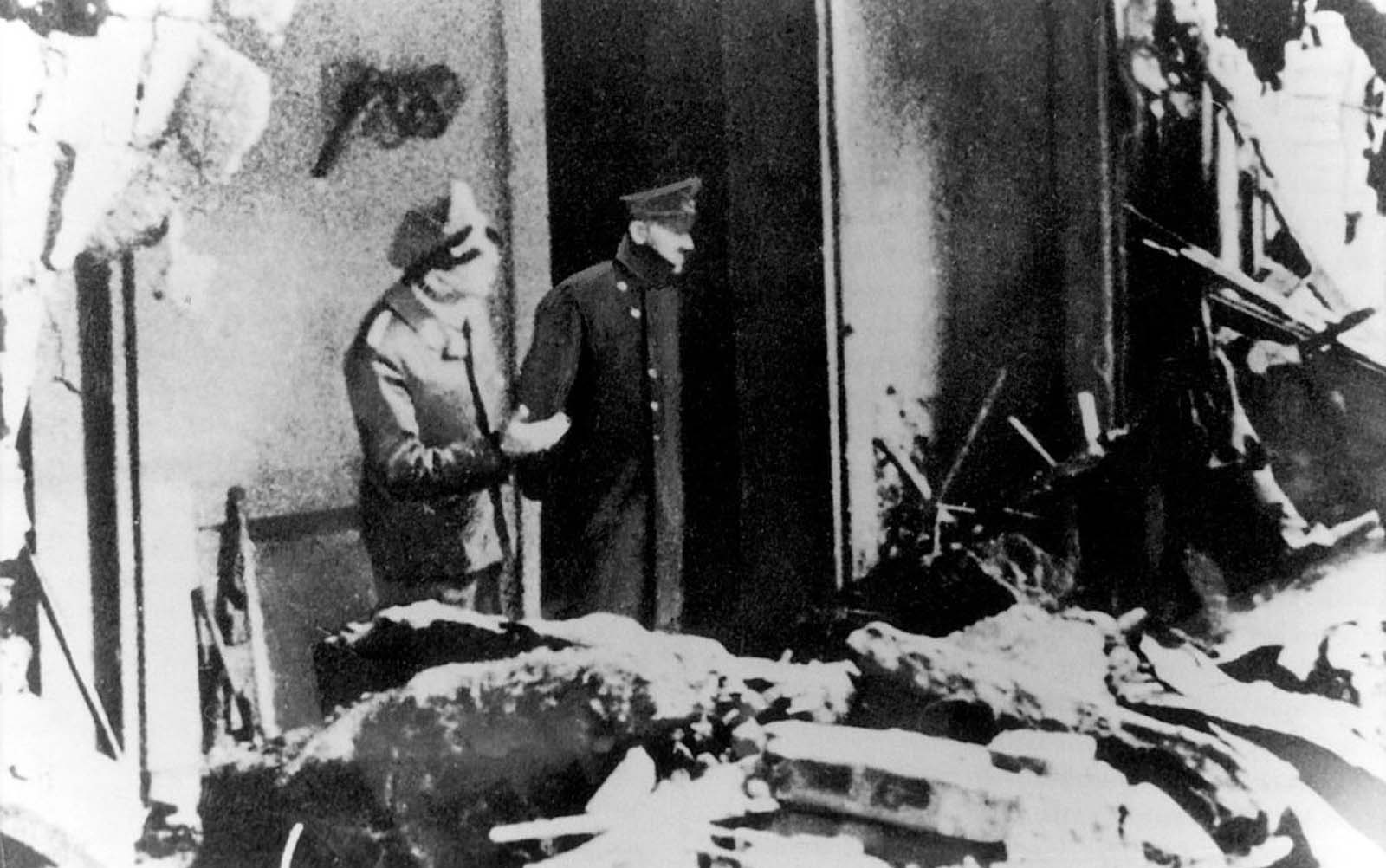 Последняя прижизненная фотография Адольфа Гитлера в 1945 году